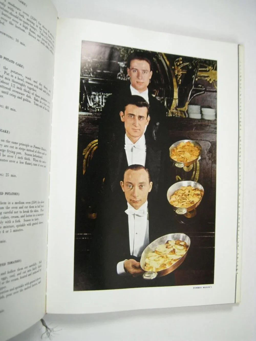Chez Maxims Hardcover Gourmet Recipe Book Foreword Countess 1962